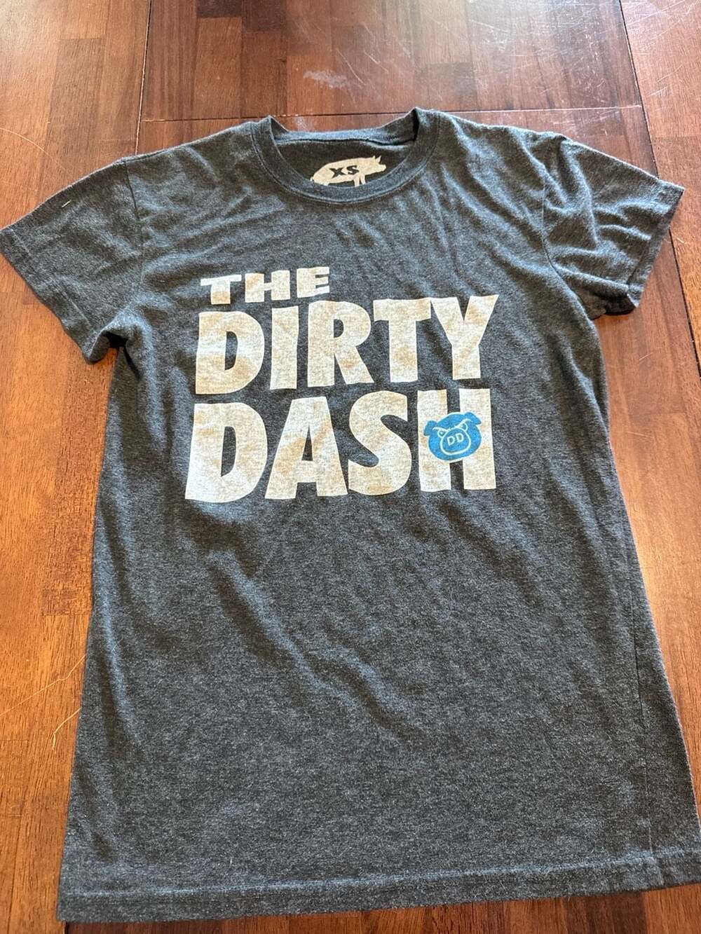 The Dirty Dash 'I Play Dirty' Charcoal Heather Graphic T-Shirt Size XS